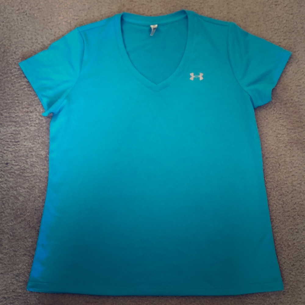 Under Armour Short sleeve v-neck tee shirt